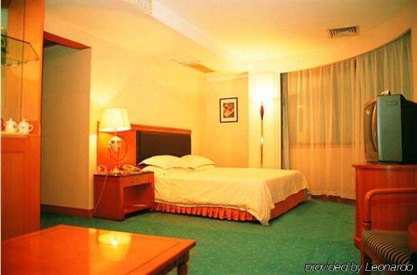 Crown Hotel Wuhan Cameră foto